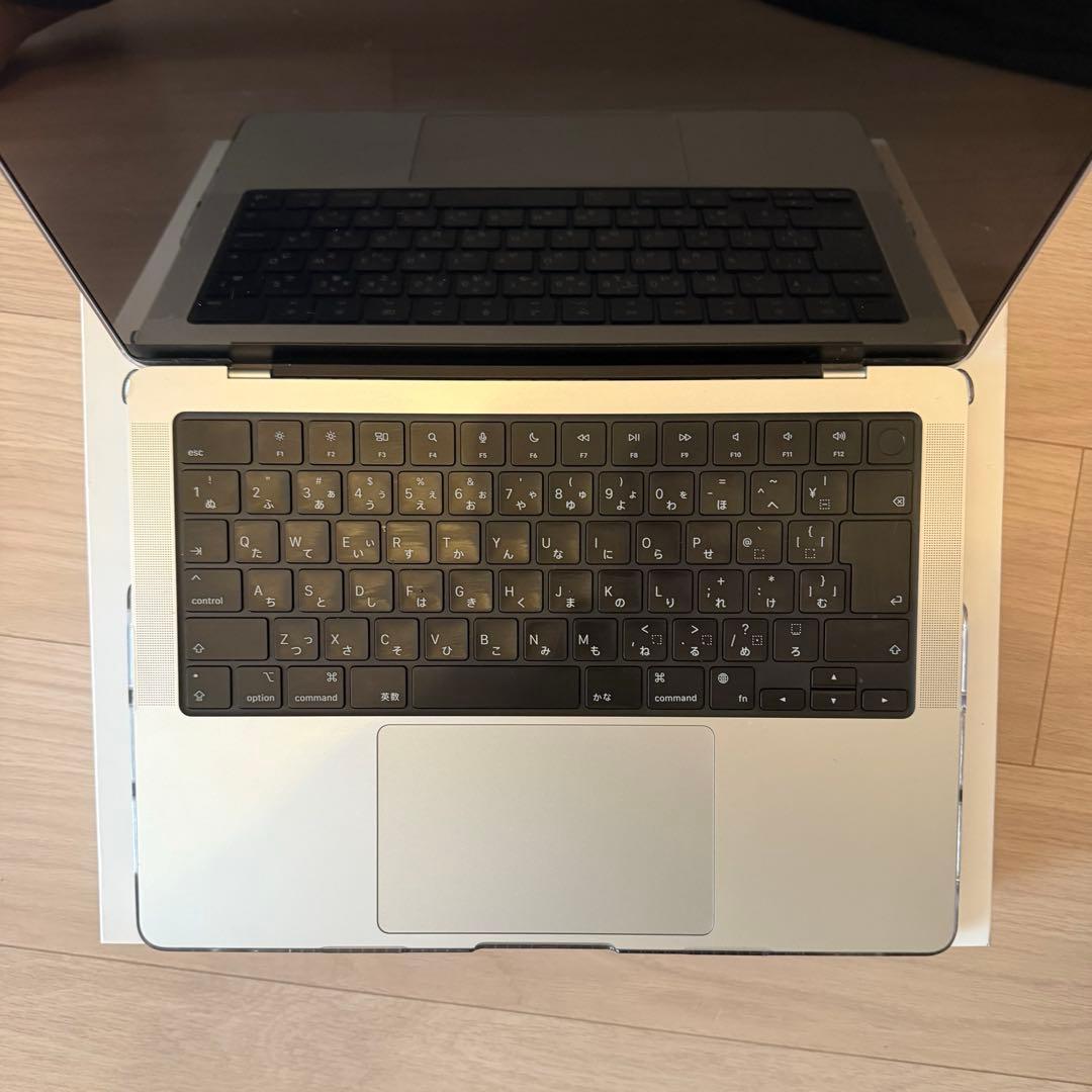 MacBook Pro14インチ 2024年製M4/16GB/512GB/超美品