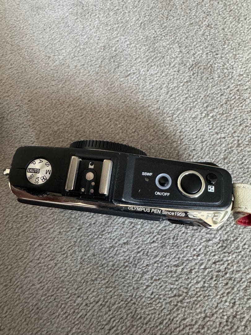 Olympus LENS 15mm 1:8.0 とE-P2本体のセット