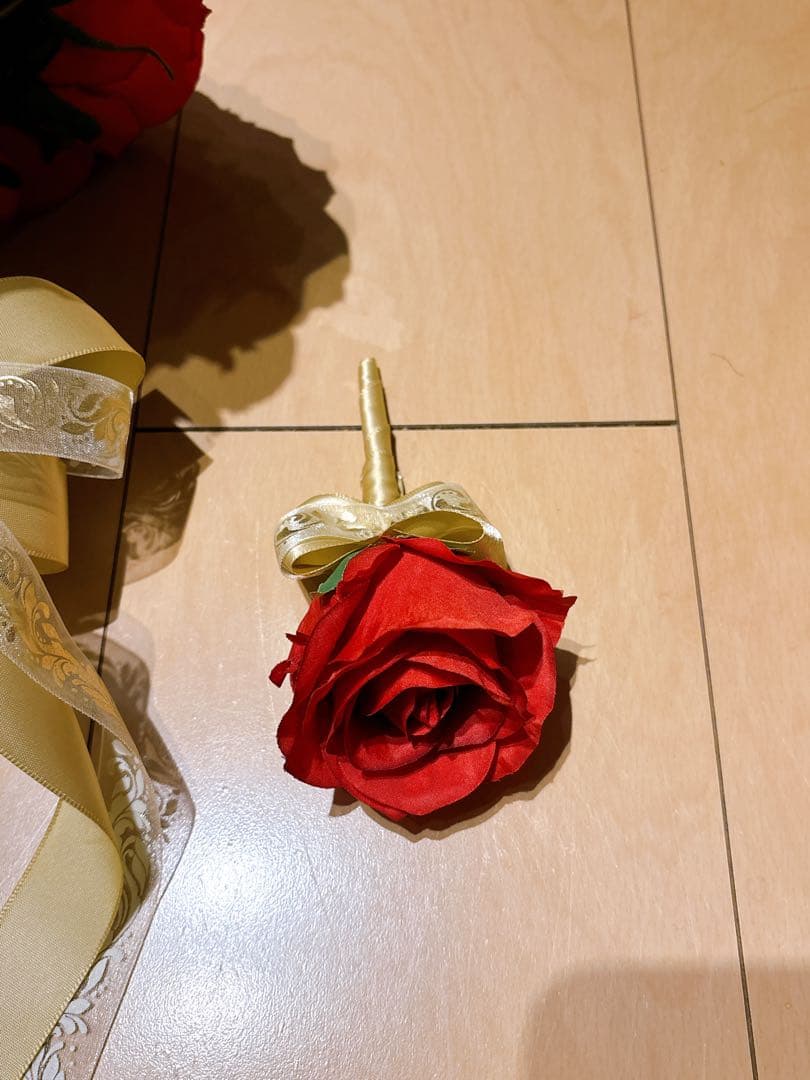 赤 薔薇 ブーケ ブートニア