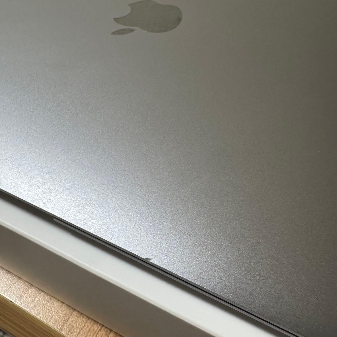 美品 M1 MacBook Air 256GB メモリ8GB