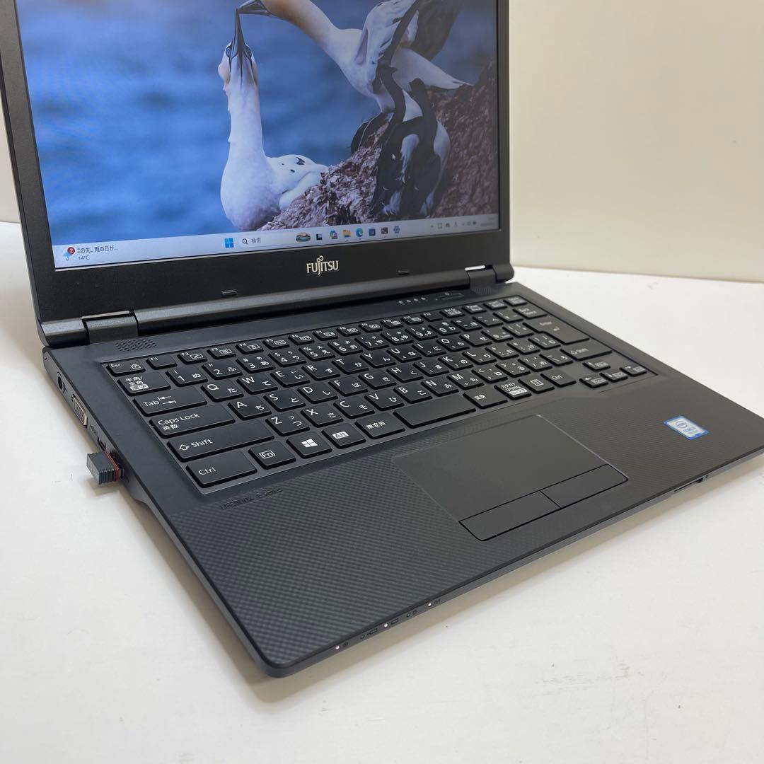 富士通 LIFEBOOK E549/A i5-8365U 8GB SSD256G
