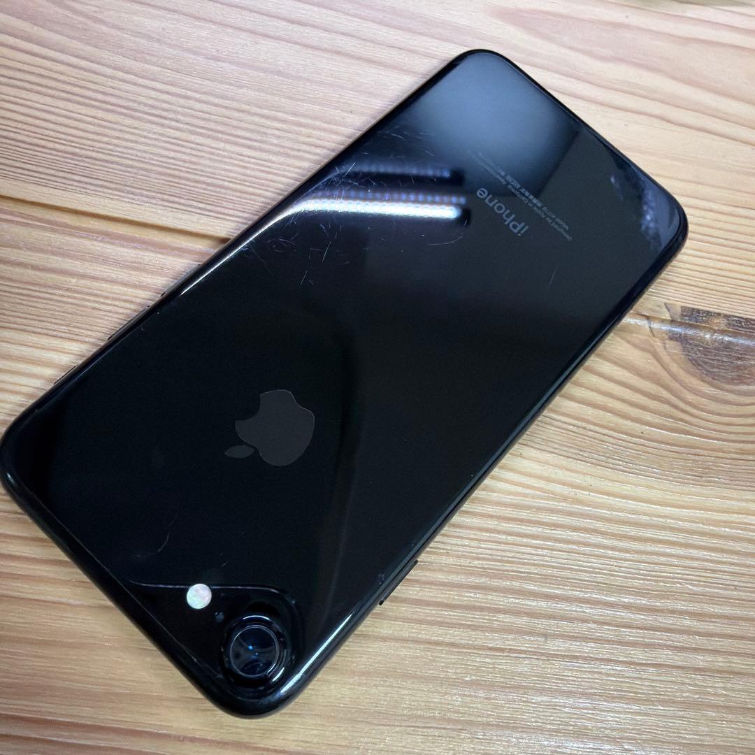 iPhone7 128GB ジェットブラック　MNCP2J/A バッテリー82%