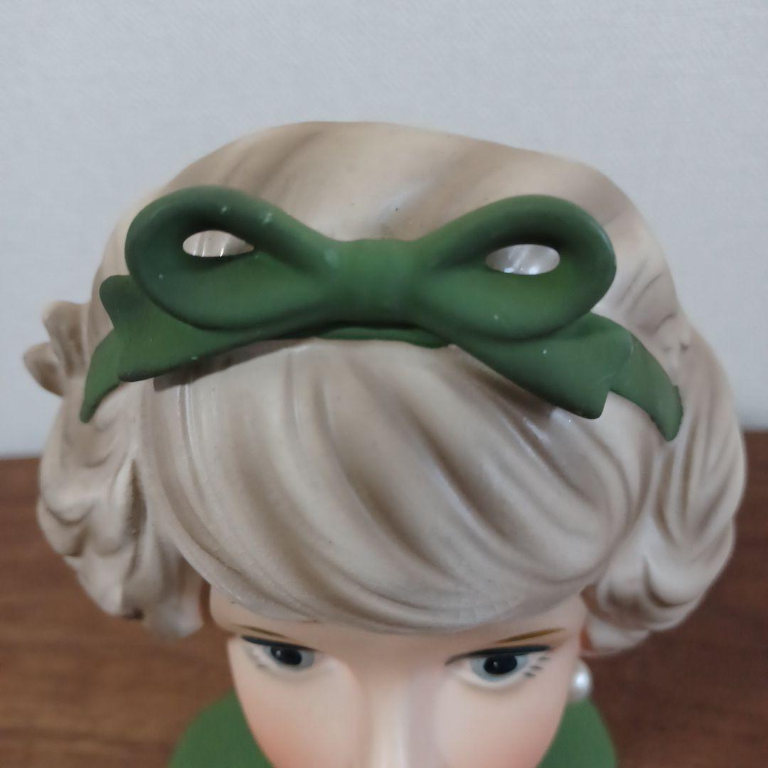 ビンテージ レディヘッドベース 陶器製置物花瓶　緑色のドレスにパールのネックレス