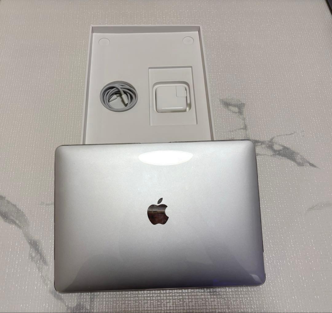 MacBook本体 Apple MacBook Air M1 8G/512G