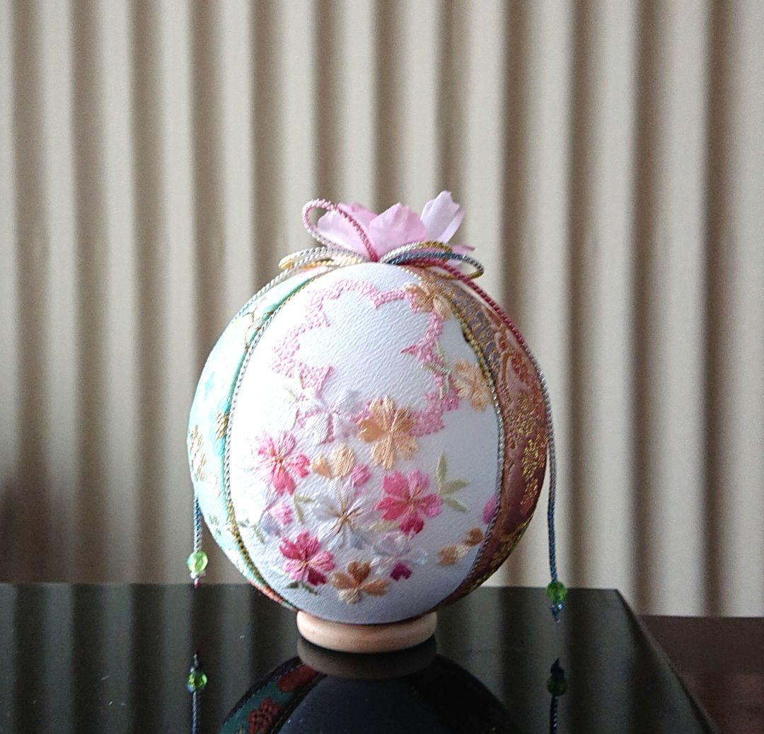 ウパリカ 手毬 てまり お雛様 桜シルクフラワー付き 刺繍桜 ハンドメイド