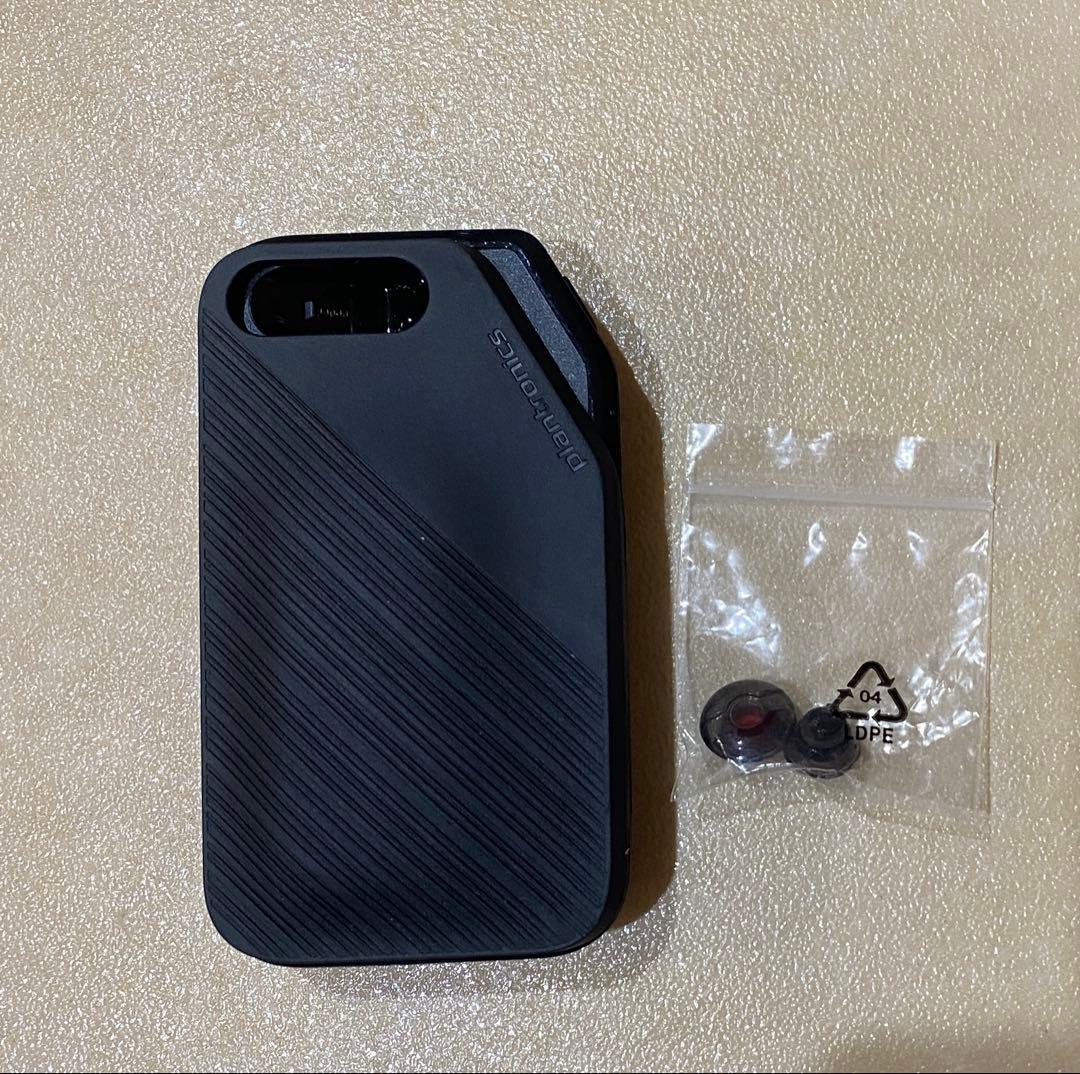 【数回使用のみ　充電ケース付き】Plantonics Voyager5200