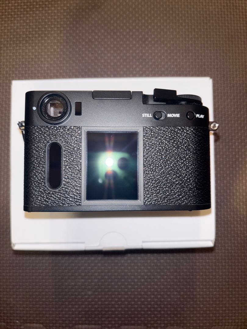 FUJIFILM x halfブラック デジカメ　美品