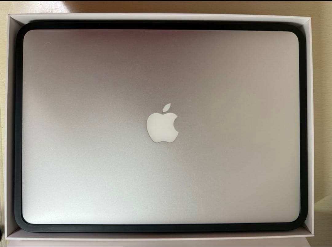 MacBook Air A1466 美品