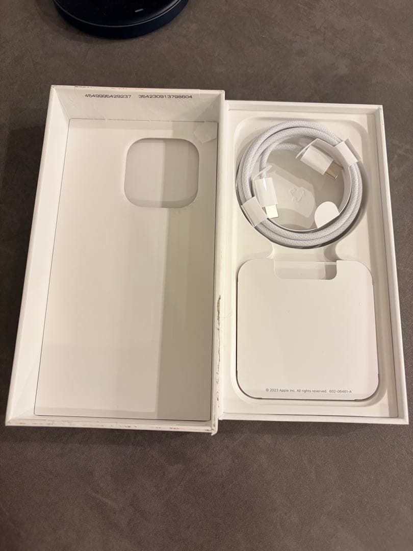iPhone 15 Pro ブルーチタニウム（SIMフリー）＋ブランドケース付