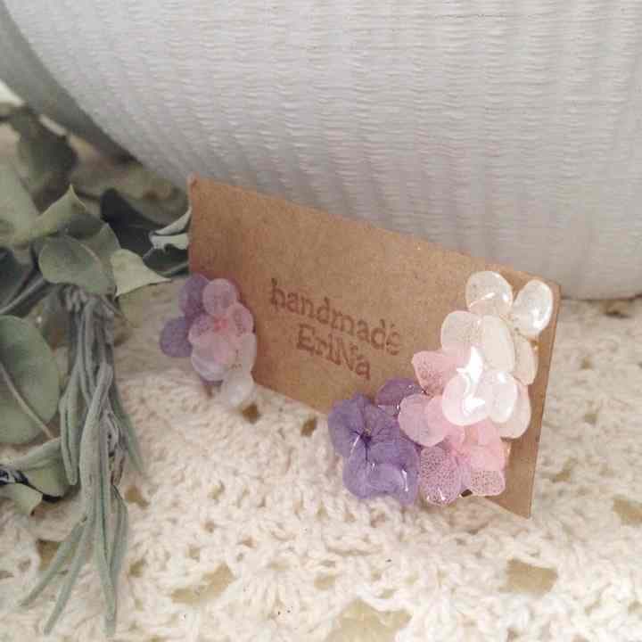 2099円 プリザあじさい イヤーカフ 金具ゴールド イヤリング ピアス