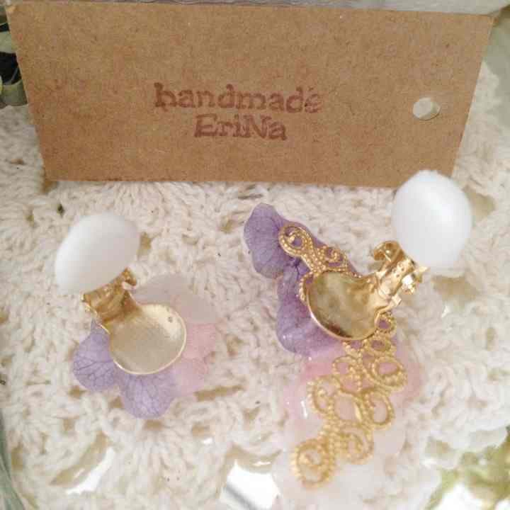 2099円 プリザあじさい イヤーカフ 金具ゴールド イヤリング ピアス