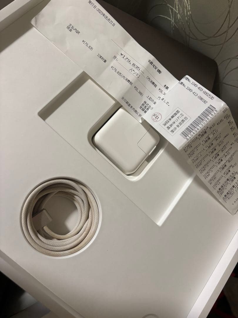 値引き可　MacBook Air 13インチ M2 スターライト256GB