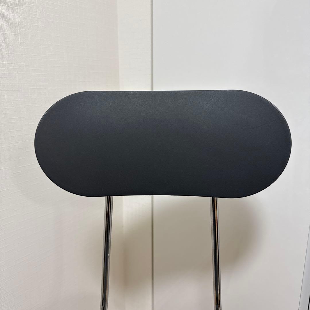 スチールチェア・樹脂座（ダークグレー）４８×５０×８２（座面高４６）ｃｍ