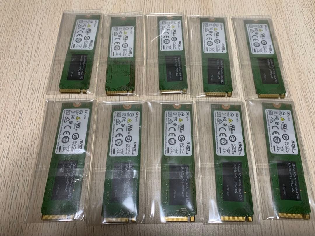 も*ふ様 SKhynix hfm256gdjtng 8310a BA (10枚)