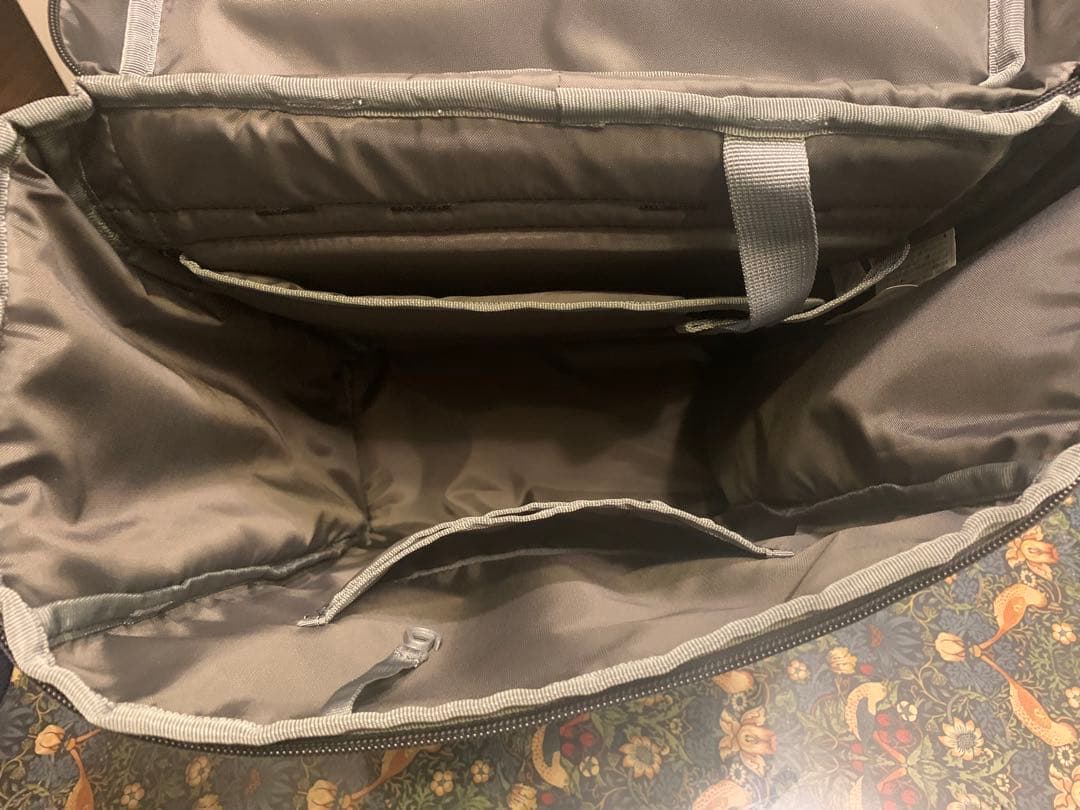 Coleman × Disney ミッキー バックパック 35L