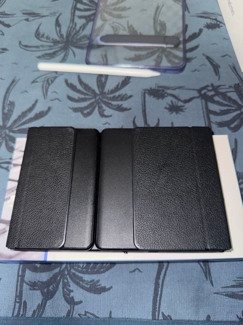 【ほぼ未使用品】 iPad mini セルラー 256GB A17 第7世代　紫