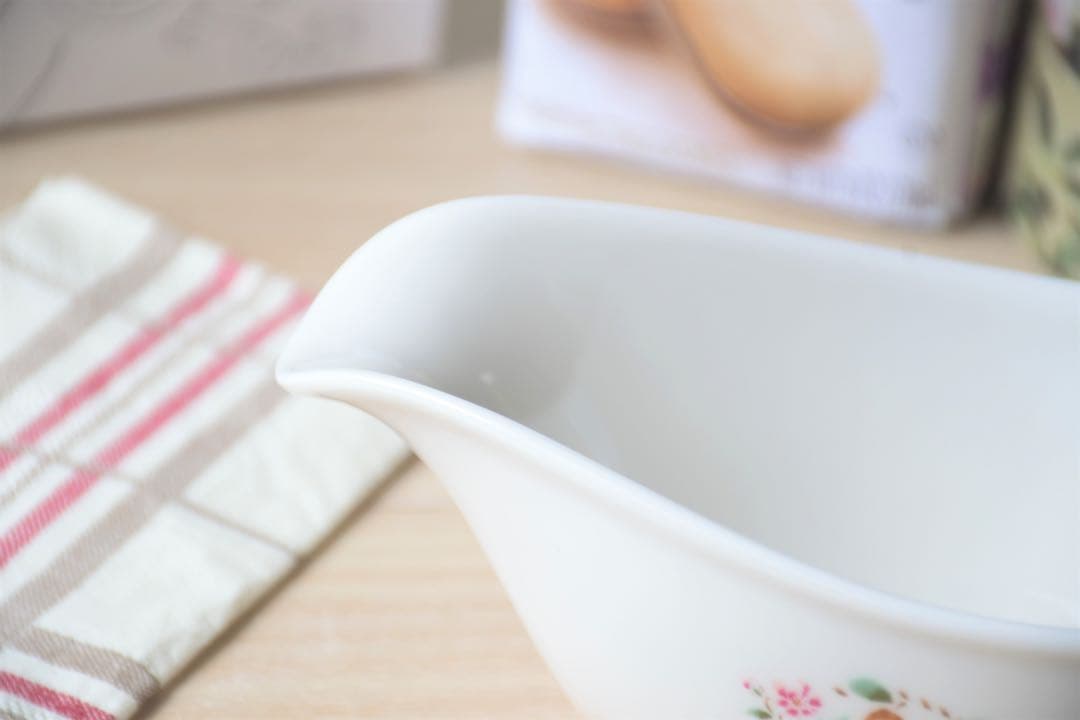 廃盤　マニー プロヴァンス　パティスリー　陶器 ソースポット　置物　新品　日本