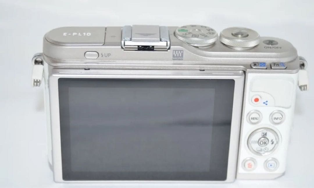 オリンパス★OLYMPUS PEN E-PL10 ホワイト/自撮り/Wi-Fi