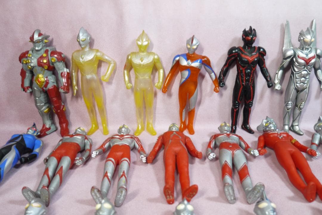 ウルトラヒーローシリーズ　800サイズ　ウルトラマン　ソフビ60体