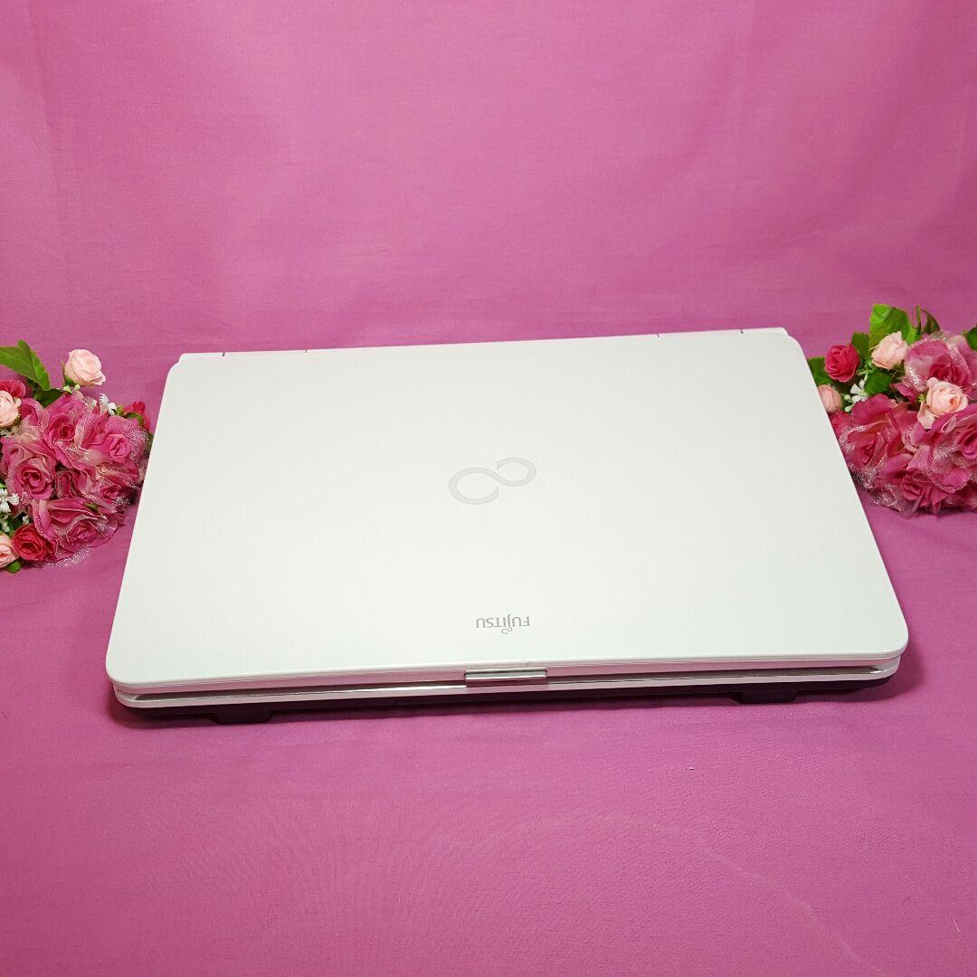 最新Windows10/ホワイト/LIFEBOOK/メモリ4G/テンキ/ＨＤＭＩ