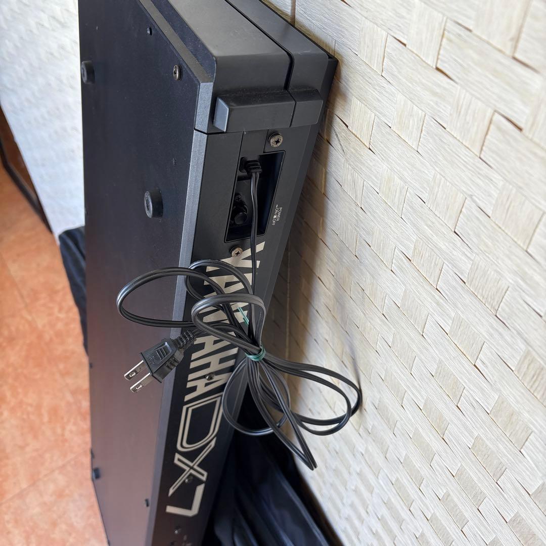 き Yamaha DX7 シンセサイザー ケース付