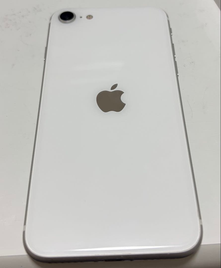 iPhoneSE(第2世代) ホワイト64GB【箱•充電コード付き】