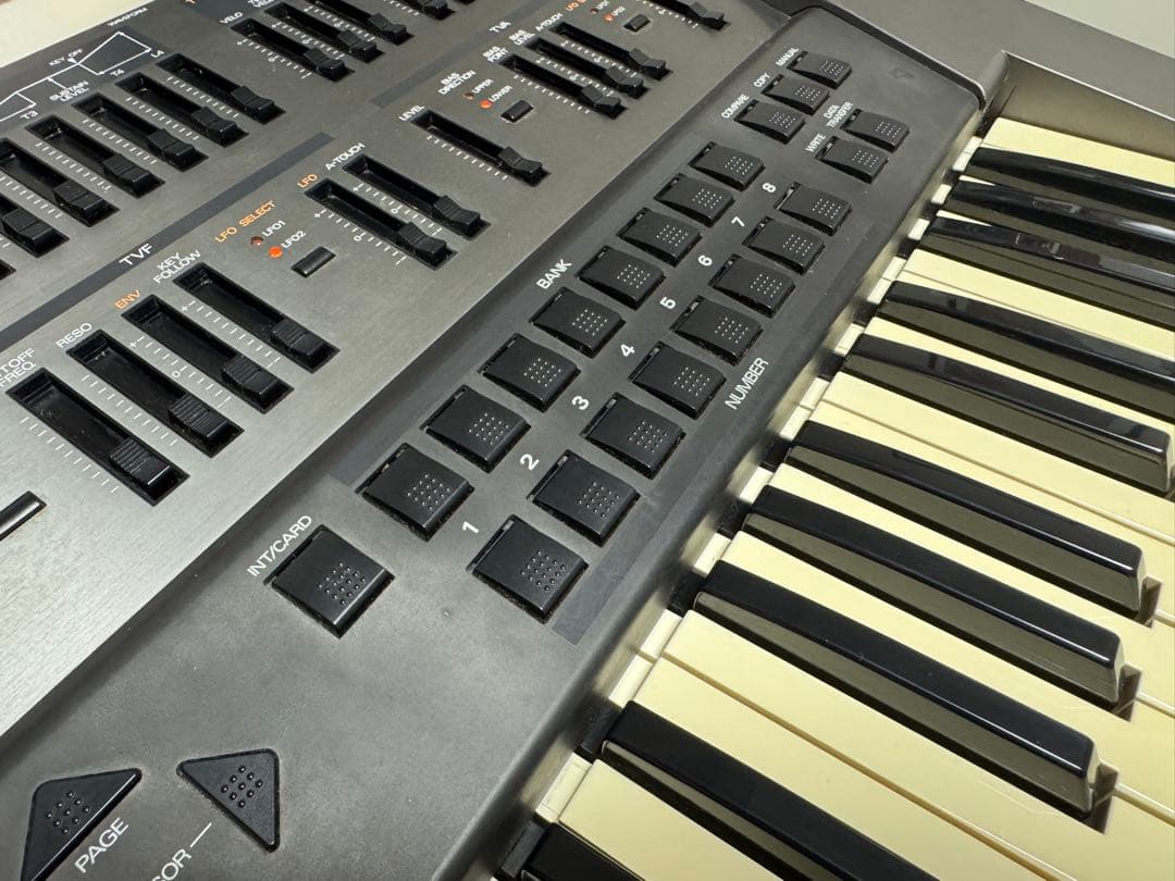 【価格再設定！】 名曲を生んだRoland JD-800とスタンドセット