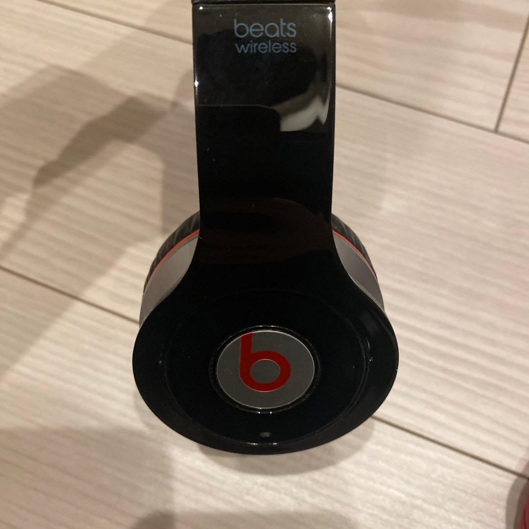 Beats wirelessヘッドフォン 本体.コード、ケース