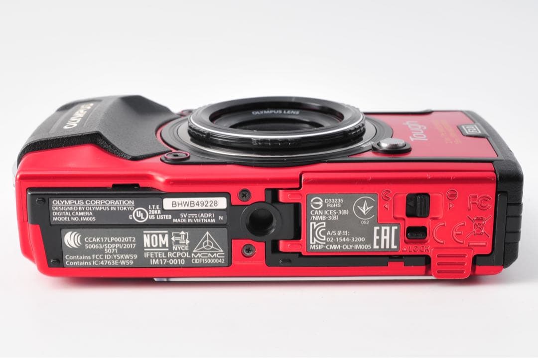 オリンパス　OLYMPUS Tough TG-5 レッド