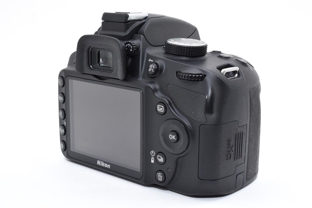 ✨動作確認済✨Nikon D3200 シャッター数少なめ 美品 軽量 簡単操作