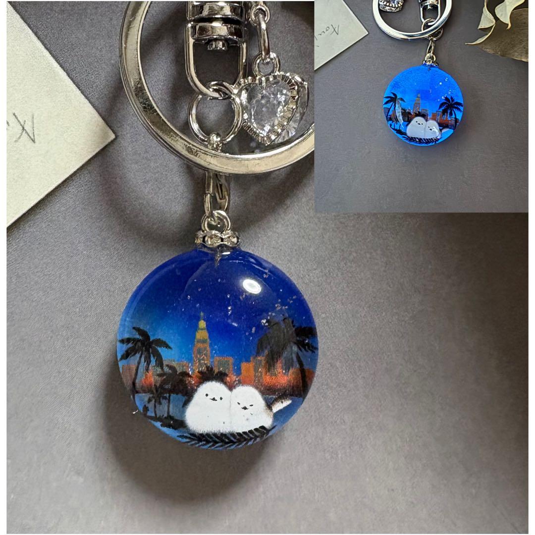 専用NO.166 キーホルダー レジン ぷっくり円形 流れ星・シマエナガ(蓄光)