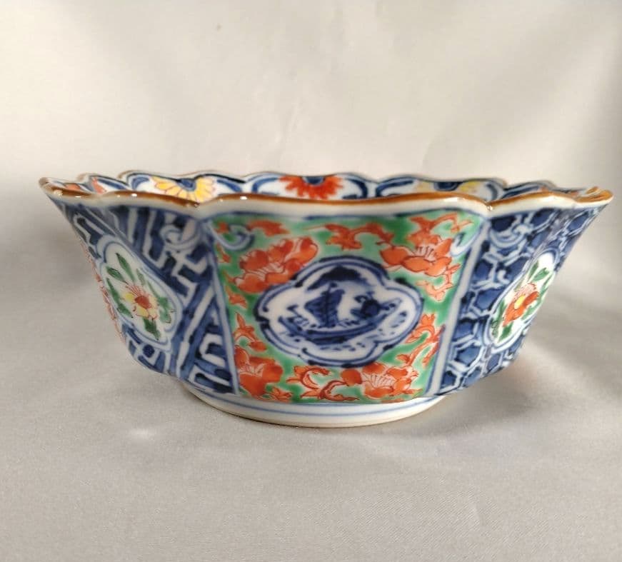 雲泉窯　内色絵瓔珞文　向付　小鉢