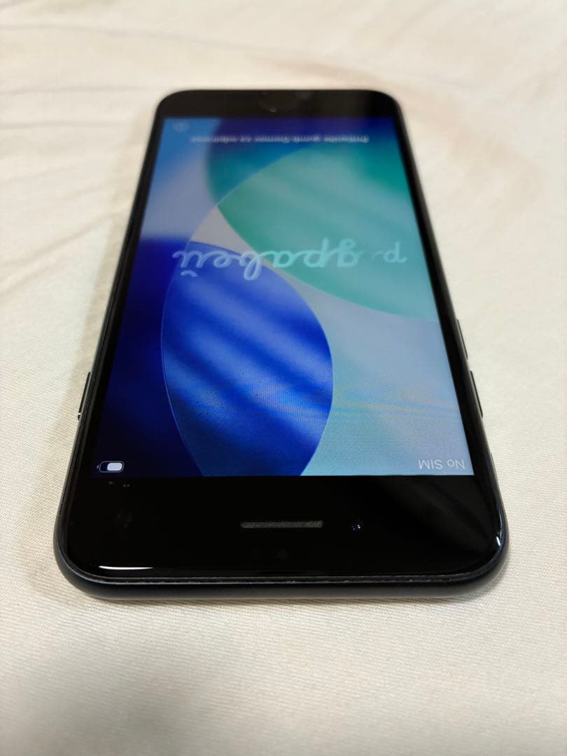 【美品】Apple iPhone SE (第2世代) ブラック 本体