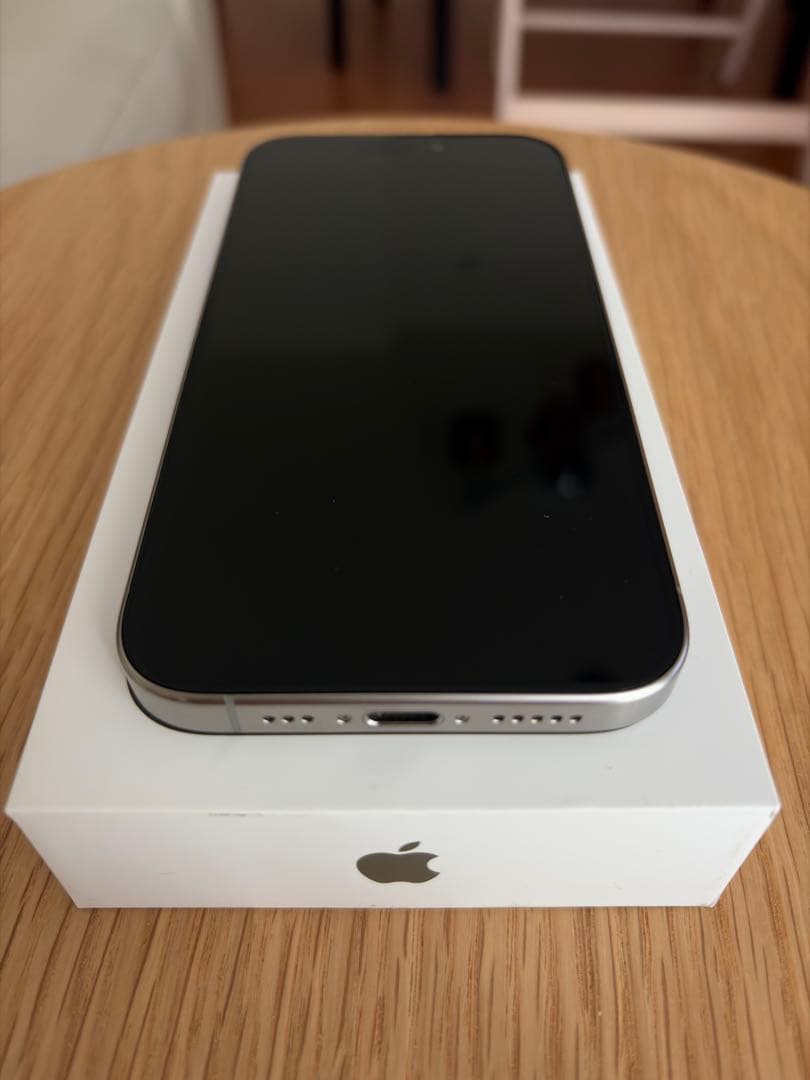 【週末のみ値下げ】iPhone15Pro 128GB ナチュラルチタニウム