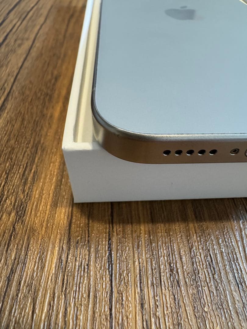 【週末のみ値下げ】iPhone15Pro 128GB ナチュラルチタニウム