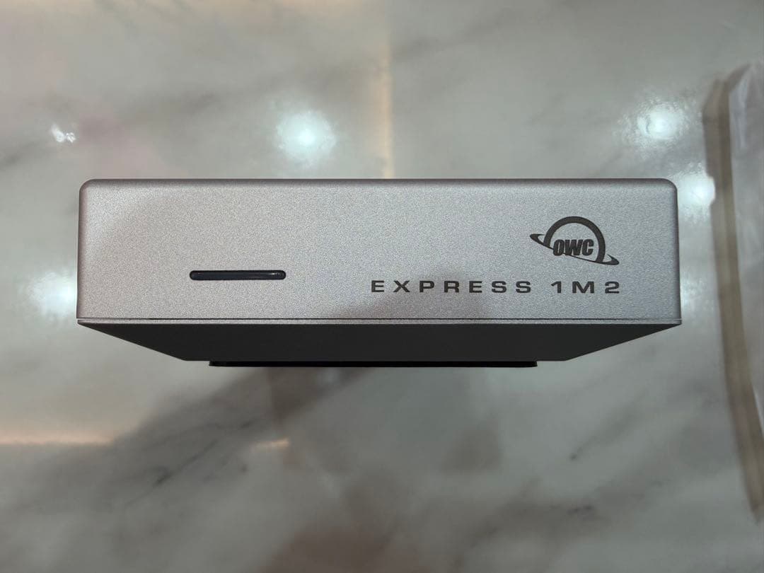 【超美品】OWC EXPRESS 1M2 外付けSSDケースのみ40Gbps