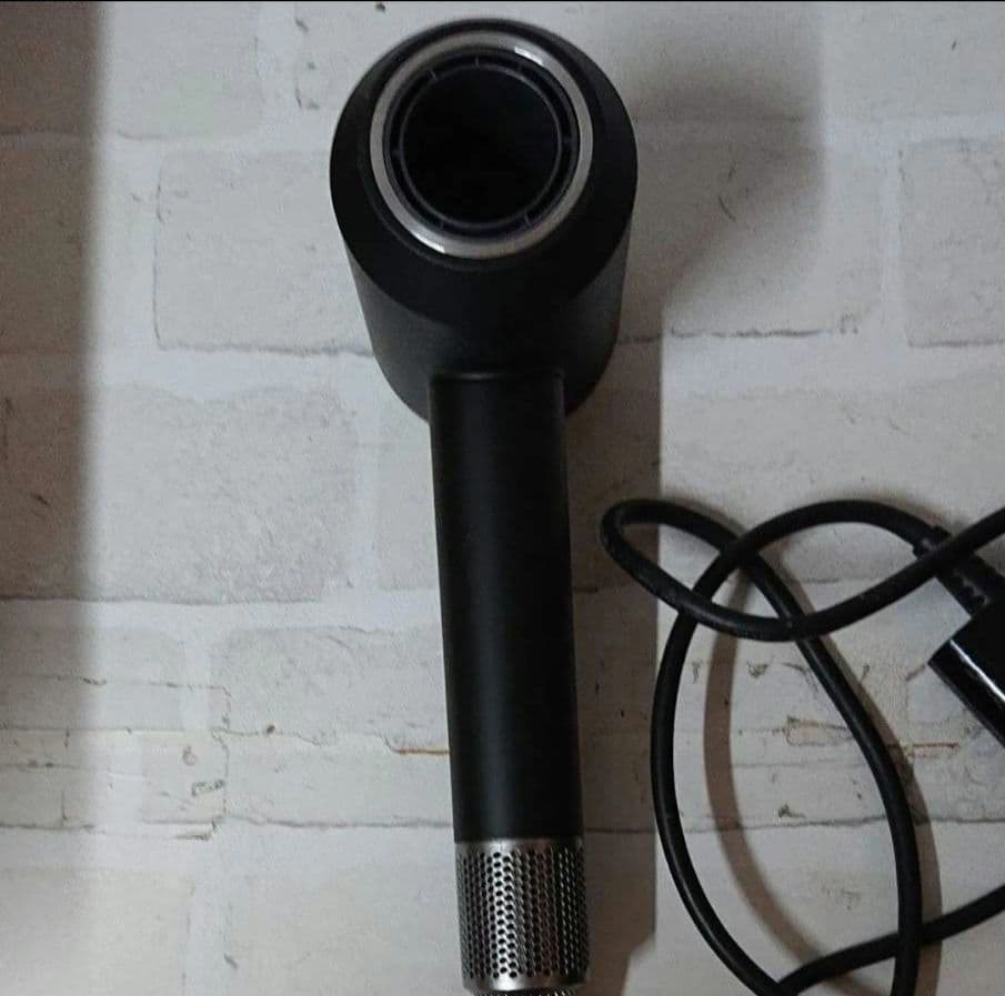 使用感少・美品 ダイソン スーパーソニック イオニック HD08 ULF BBN