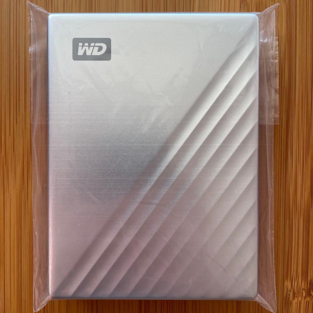 WD ポータブルHDD 5TB (WDBPMV0050BSL)