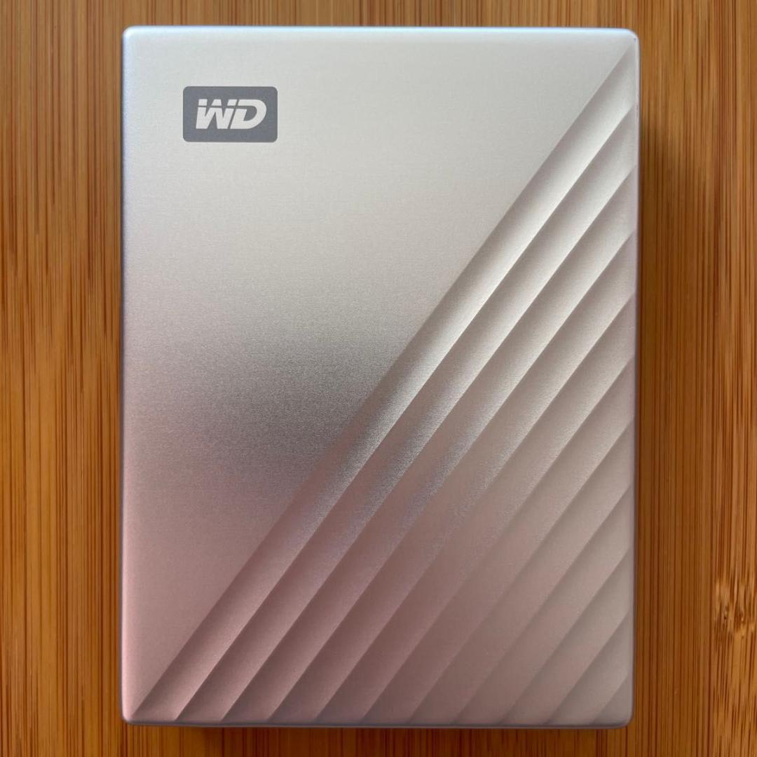 WD ポータブルHDD 5TB (WDBPMV0050BSL)