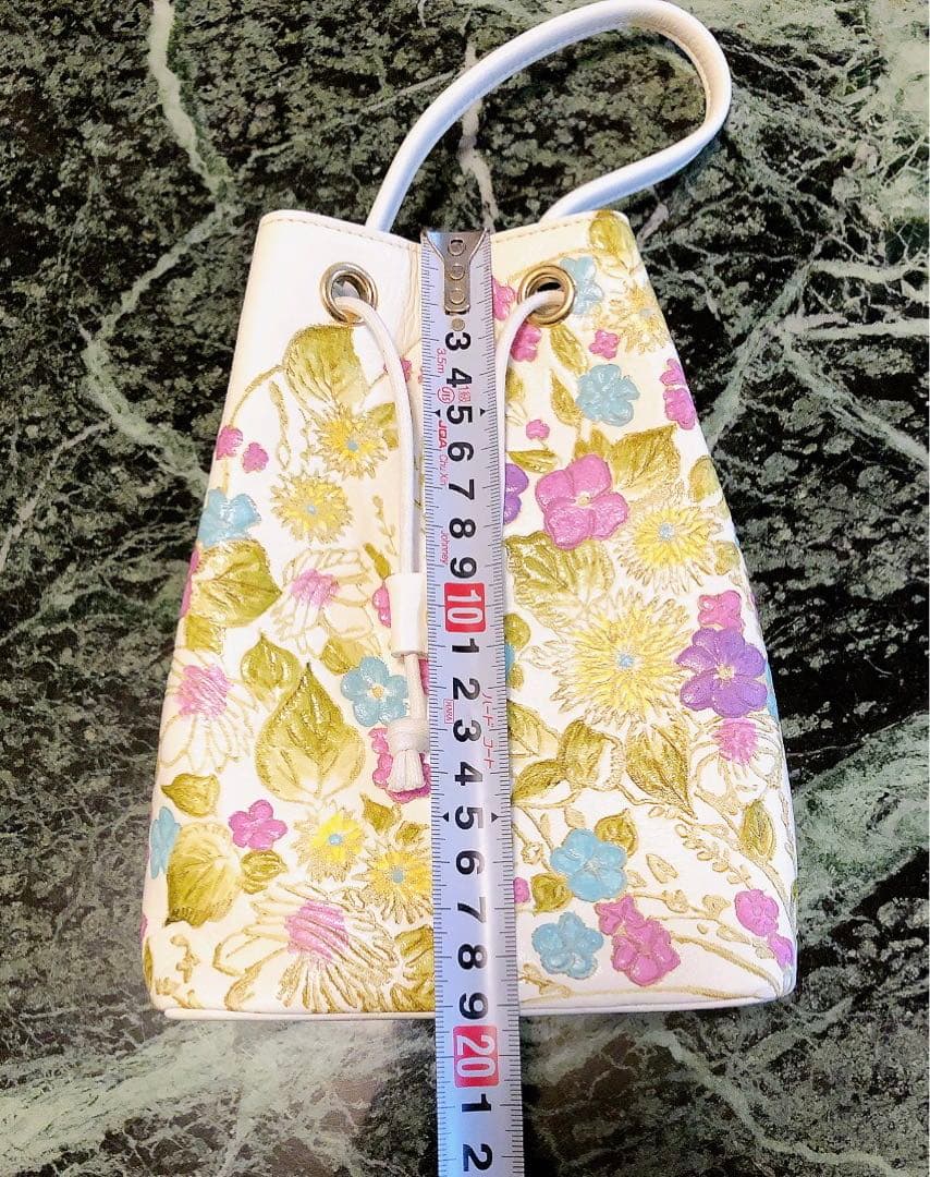 【姫路・姫革細工】巾着バッグ 伝統工芸品 花柄 白鞣革　（盛花　ピンク）