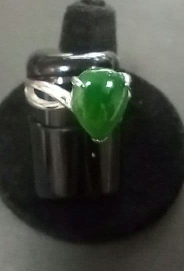 天然石ヒスイ·リング