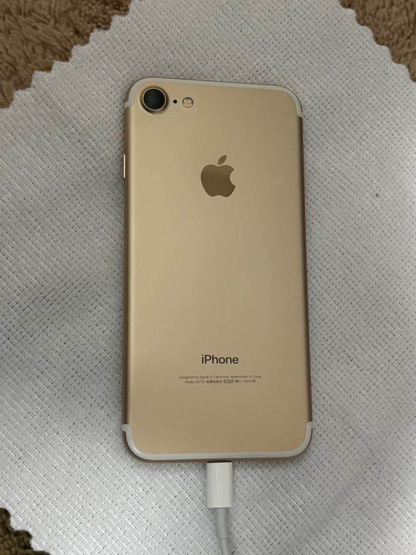 Apple iPhone 7 ゴールド 32GB