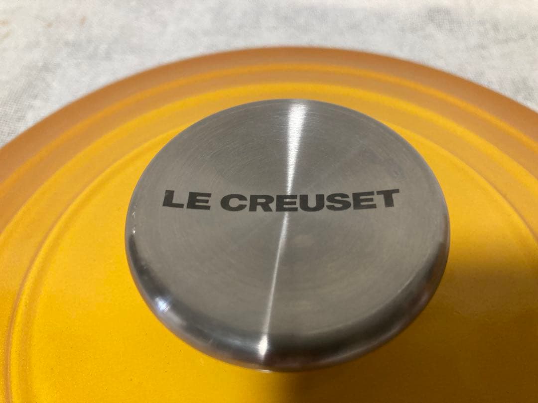 ル・クルーゼ　ココットロンド　18㎝　イエロー系　美品です