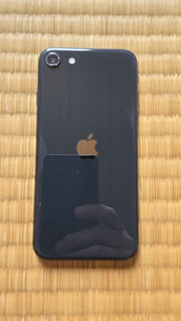 iPhoneSE2 64GB ブラック SIMフリー バッテリー86%
