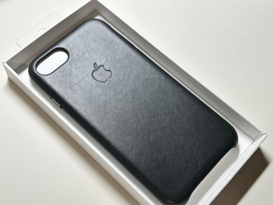 【美品】純正 iPhone 7 / 8 / SE レザーケース・ブラック③
