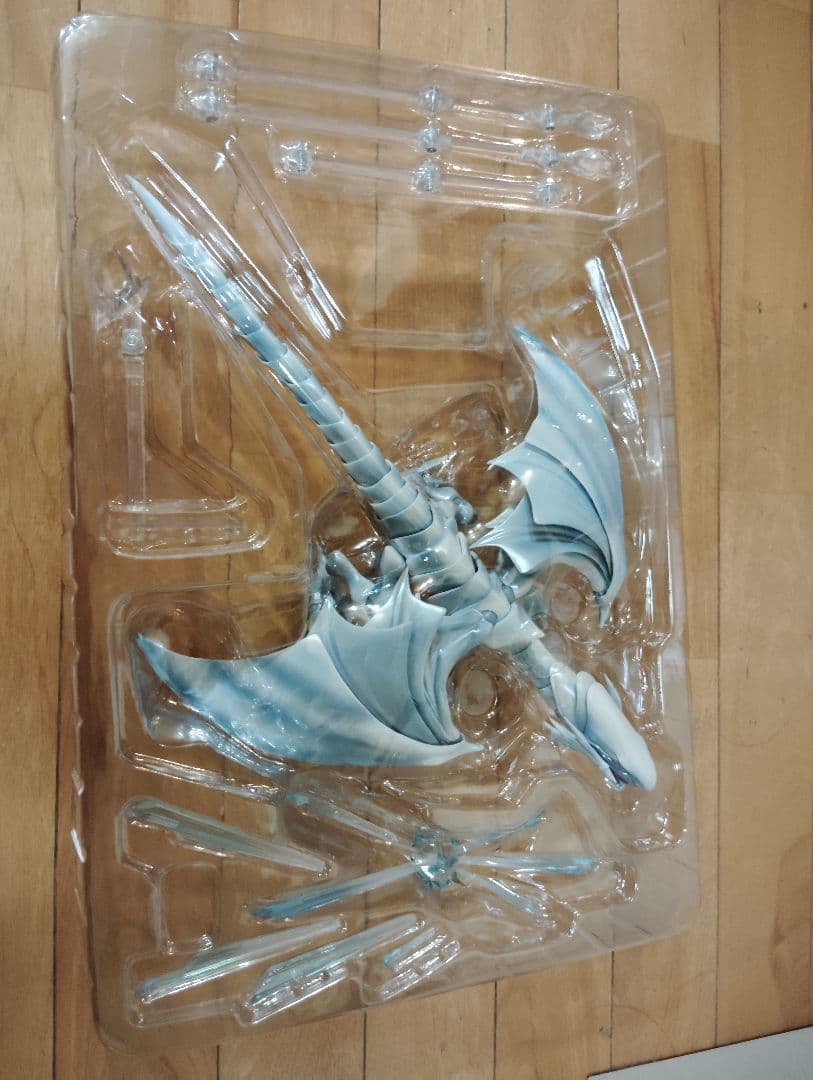S.H.MonsterArts 青眼の白龍