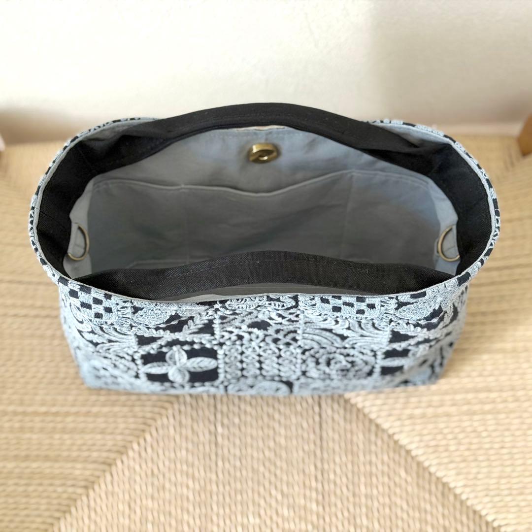 ⚮̈ミナペルホネン　forest tile navy ヌッピバッグ