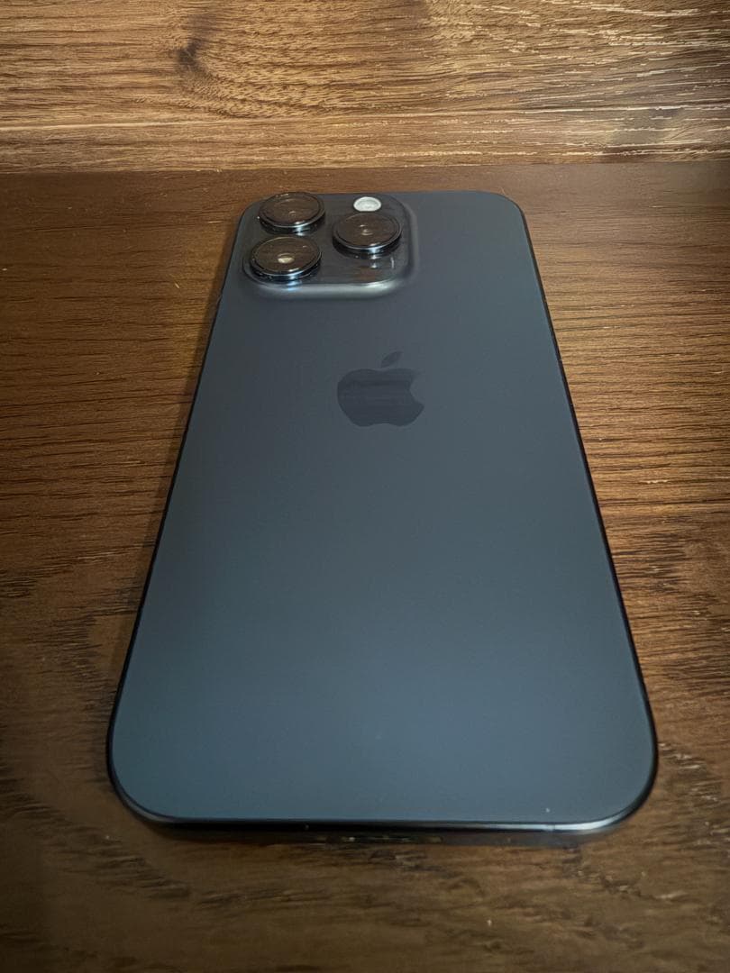美品 iPhone 15 Pro 128GB ブルーチタニウム SIMフリー