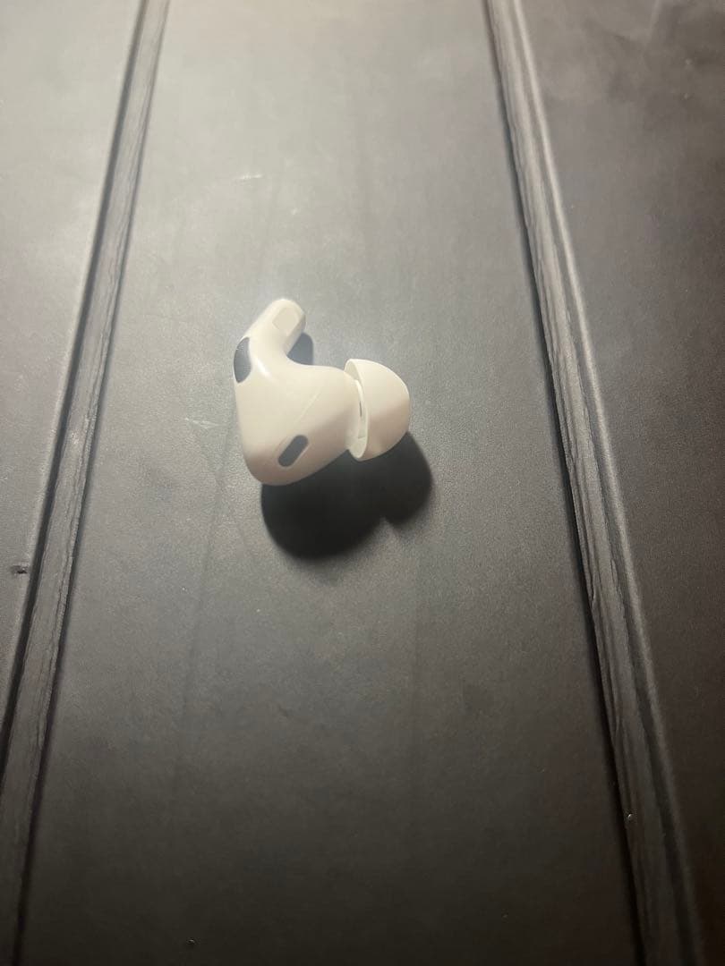 Apple AirPods Pro 2世代 片耳 R 片方 左耳 743