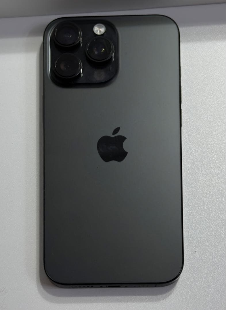 Apple iPhone 16 Pro Max 本体